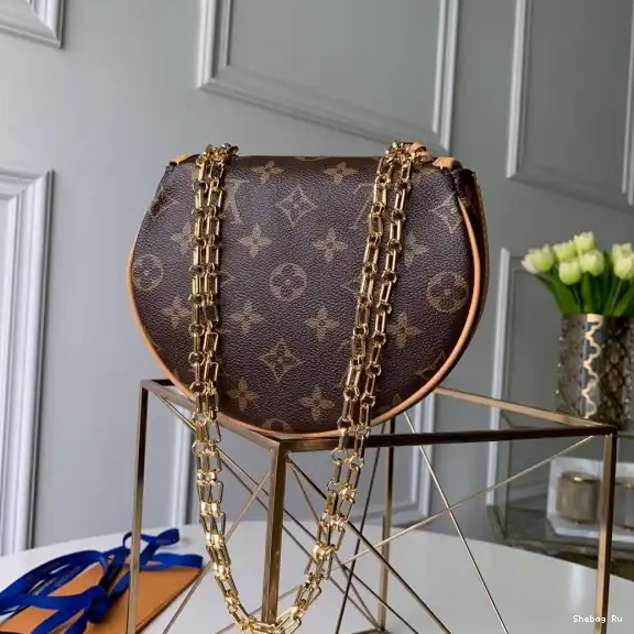 LOUIS VUITTON TAMBOURIN 0524